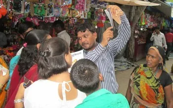 KAF India Propagates at the Kalka Mandir in New Delhi — Leafleting in India