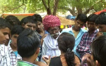 Propagation in Balaji Temple, Rajasthan — Leafleting in India