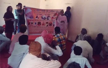 A Successful Day in Bhatti Mines, India — Leafleting in India
